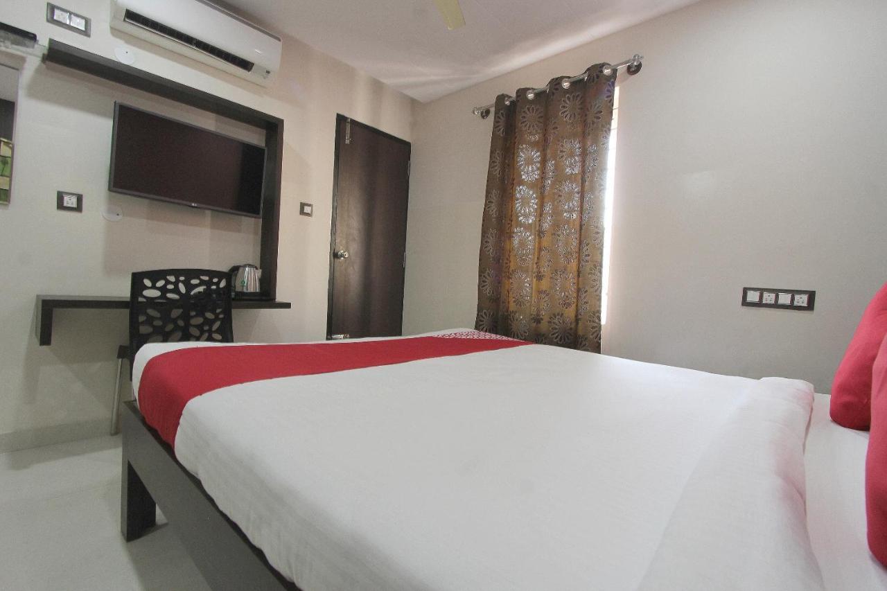 Capital O 70534 Habitat Suites And Rooms Bangalore Exterior photo