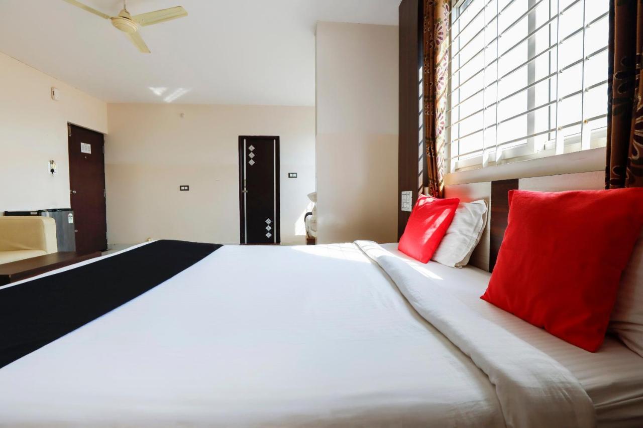 Capital O 70534 Habitat Suites And Rooms Bangalore Exterior photo